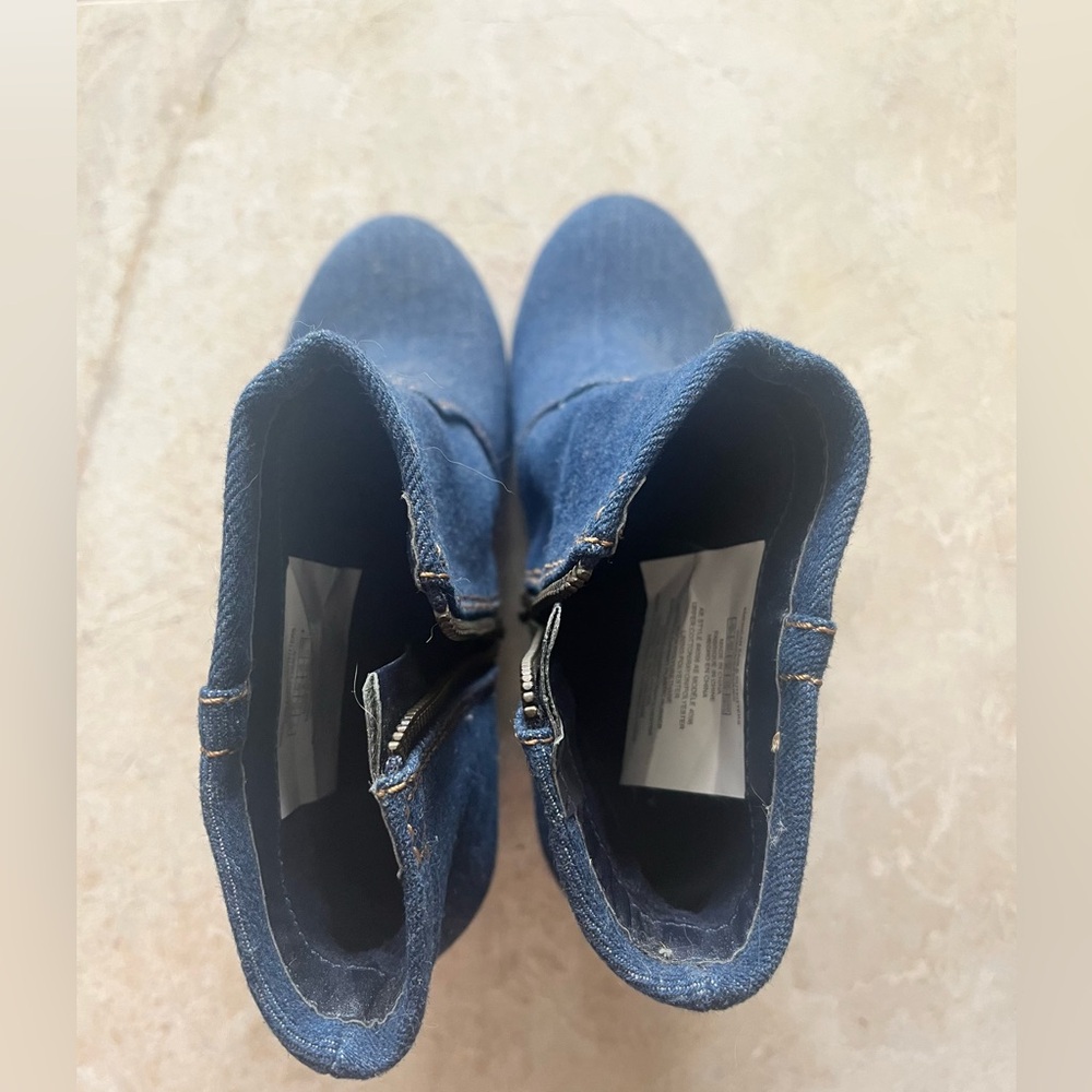 American Eagle Outfitters AEO Denim Block Heel Bootie Wedge Boot Blue W6 NWOT